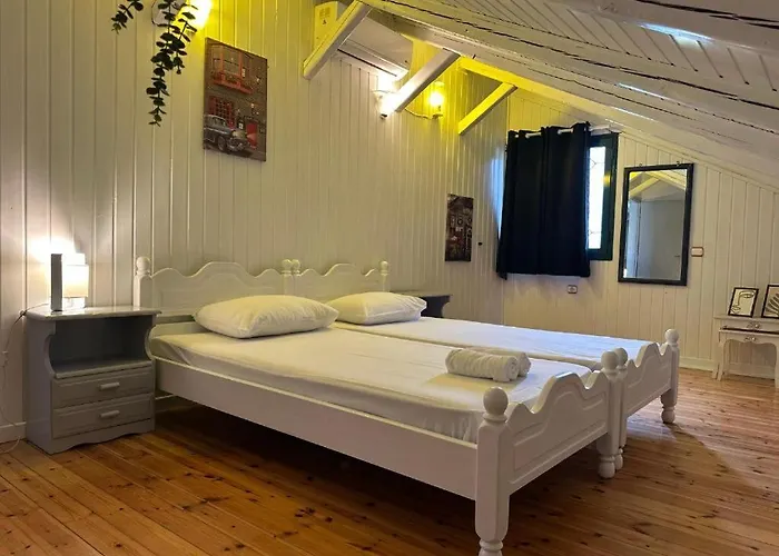 Whitehome Vasiliki